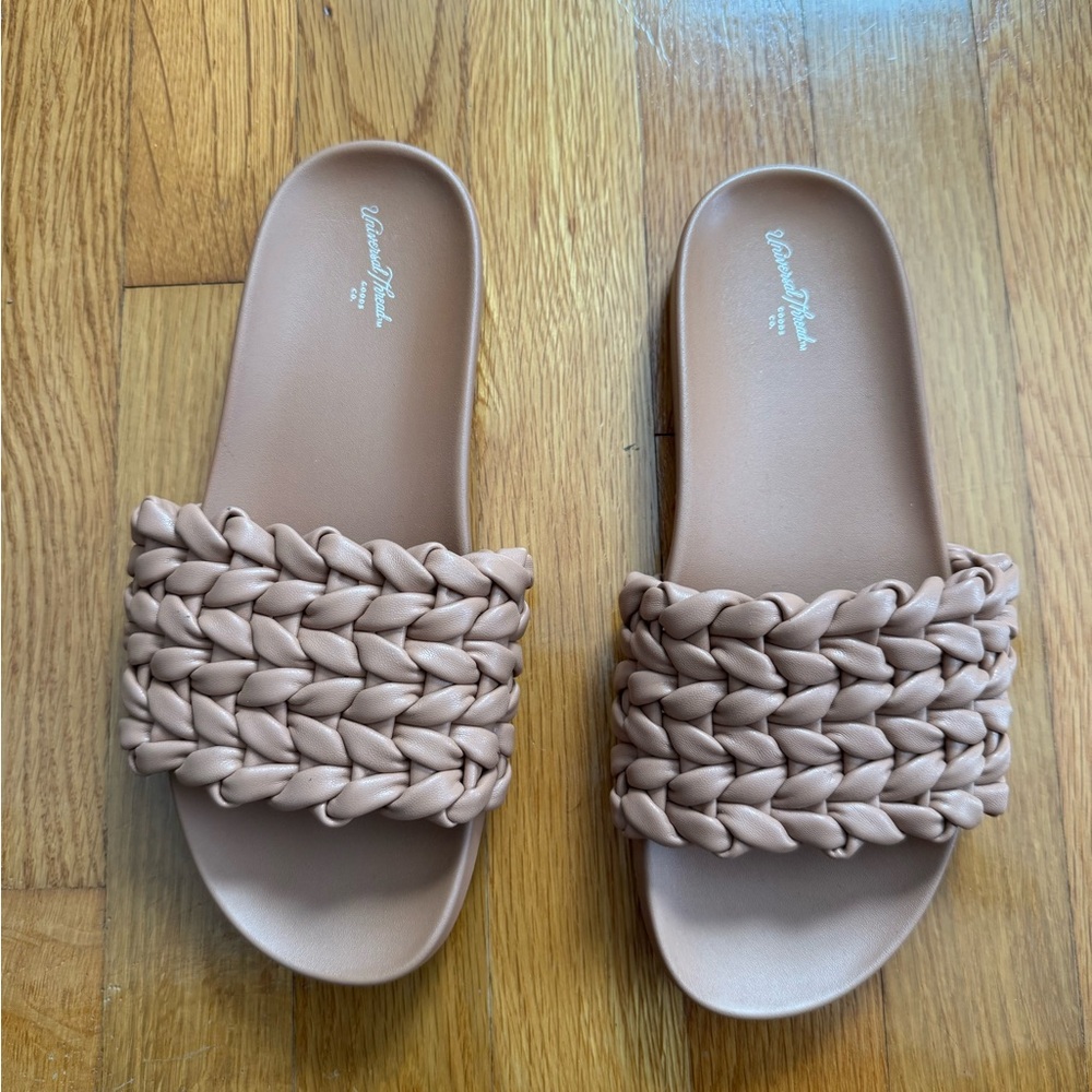 Universal Thread Woven Tan Slide Sandals
